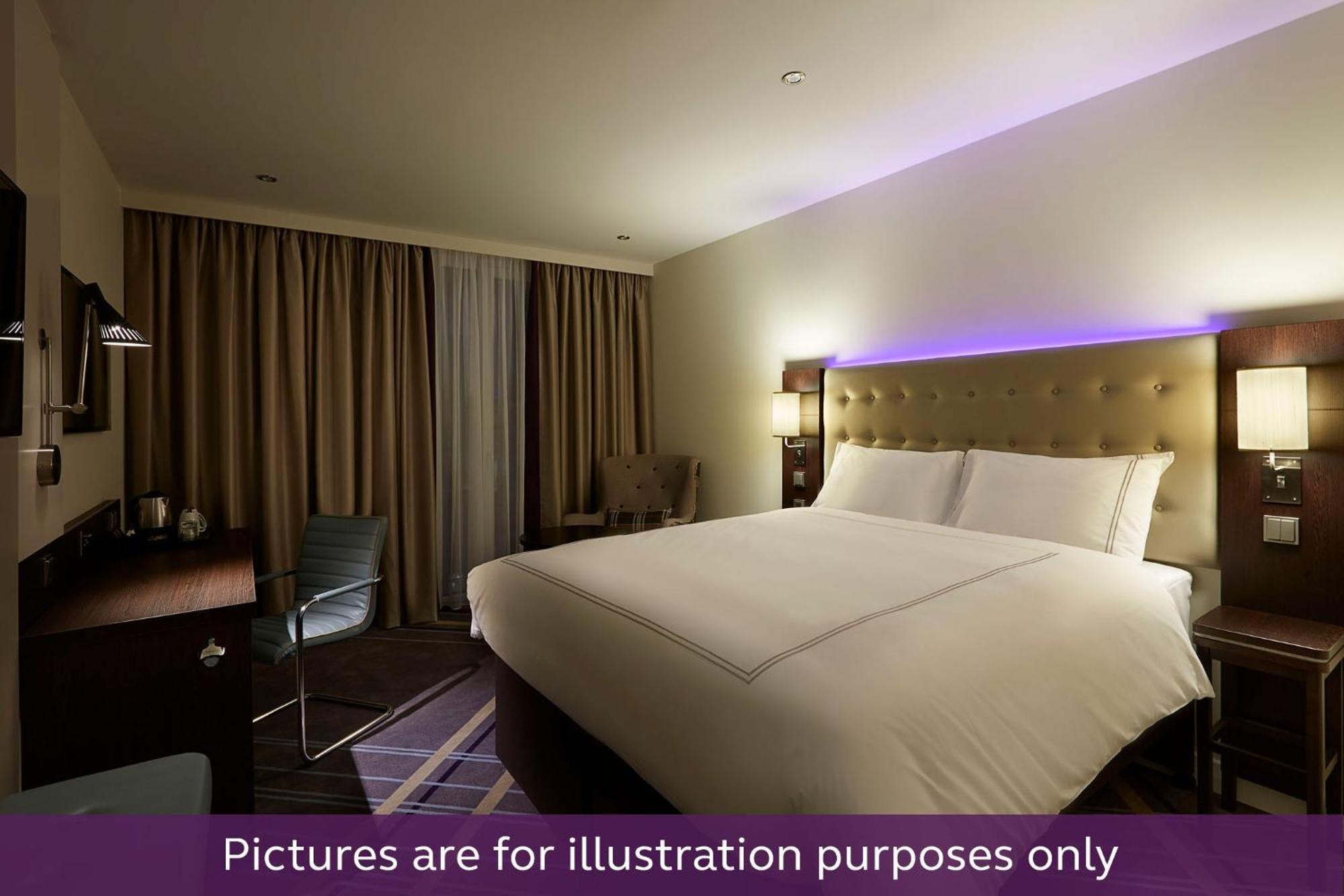 Premier Inn Luebeck City Centre Zewnętrze zdjęcie