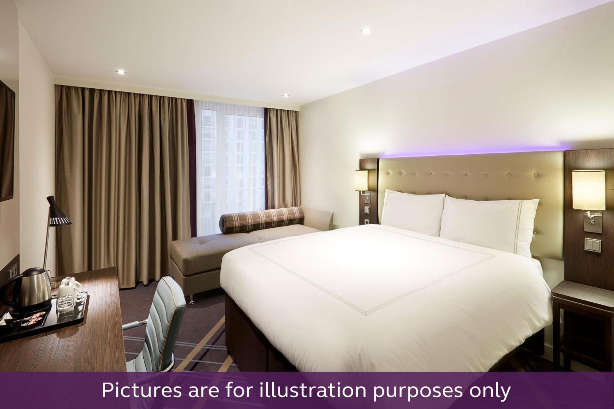 Premier Inn Luebeck City Centre Zewnętrze zdjęcie